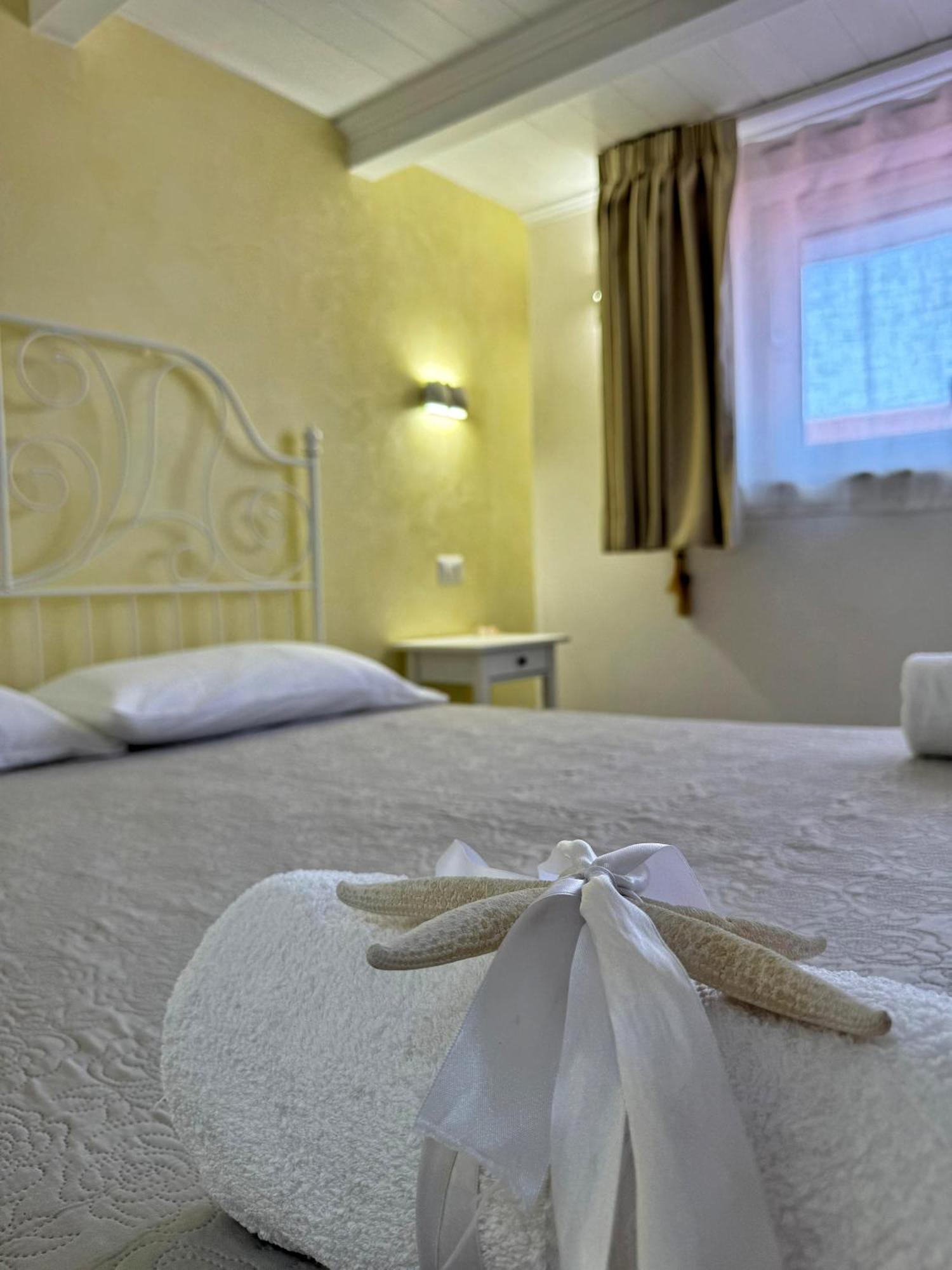 Cassiodoro Suite B&B Marina di Davoli Exterior foto