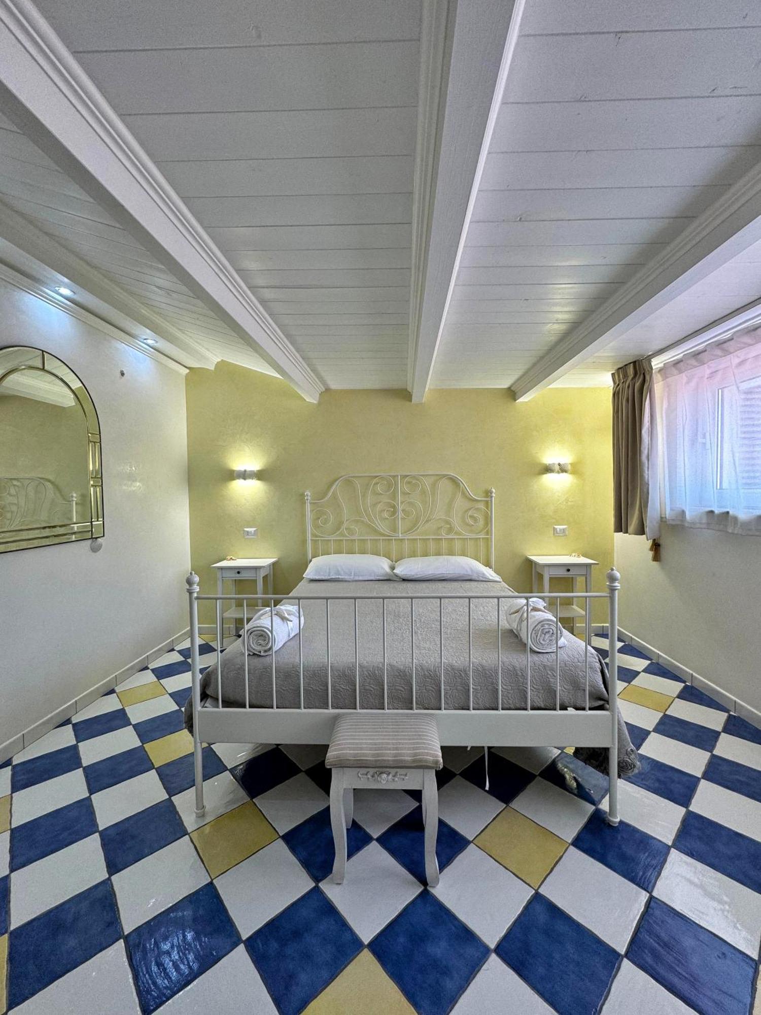 Cassiodoro Suite B&B Marina di Davoli Exterior foto